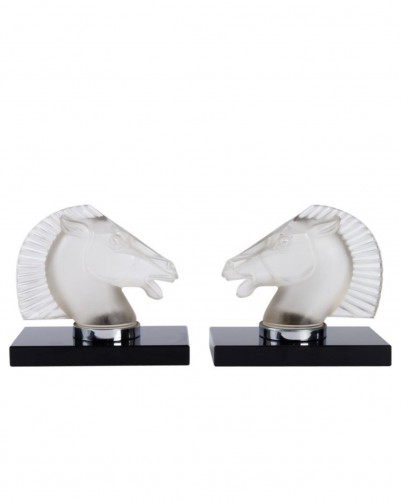 1929 Rene Lalique -  Pair of mascots bookends "Longchamp B"