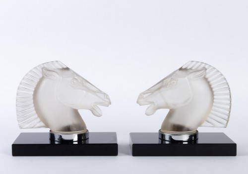 1929 Rene Lalique -  Pair of mascots bookends &quot;Longchamp B&quot; - Glass & Crystal Style Art Déco