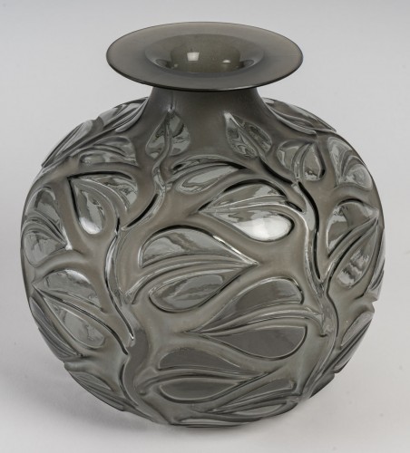 1926 René Lalique - Vase Sophora - Glass & Crystal Style Art Déco