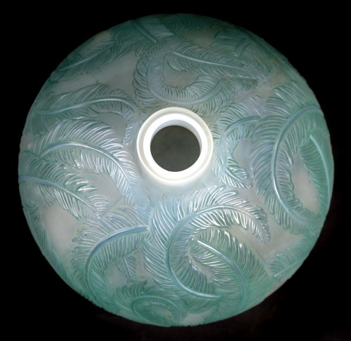 1920 René Lalique - Vase Plumes - BG Arts