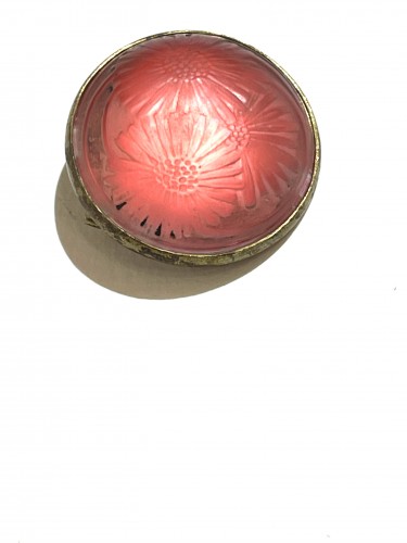 Verrerie, Cristallerie  - 1920 René Lalique - Broche Cabochon Marguerite Rose