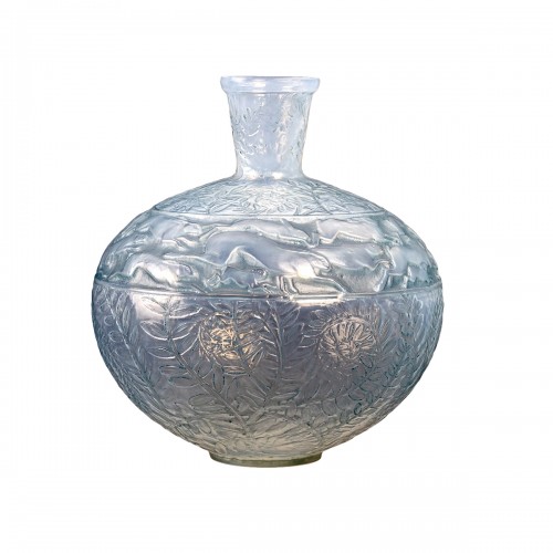 1923 René Lalique - Vase Lievres Double Cased