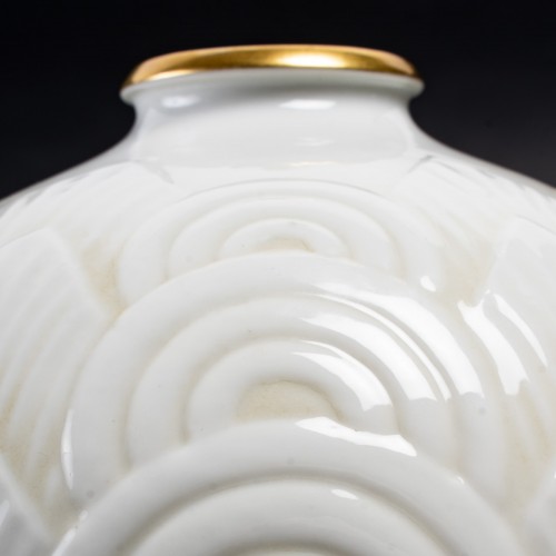 20th century - 1934 Manufacture de Sèvres - Round Art Deco Vase