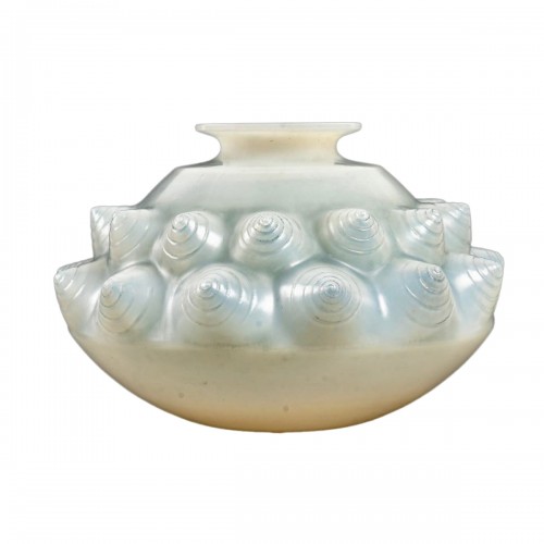 1927 René Lalique - Vase Dordogne