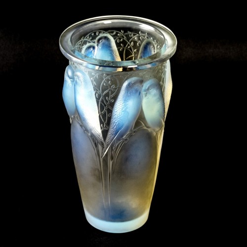 Glass & Crystal  - 1924 René Lalique - Vase Ceylan