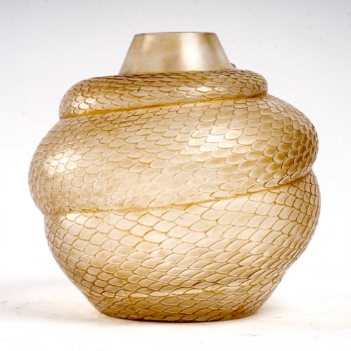 1924 René Lalique - Vase Serpent - 