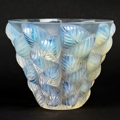 20th century - 1927 René Lalique - Vase Moissac