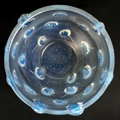 Glass & Crystal  - 1937 René Lalique - Vase Pivoines