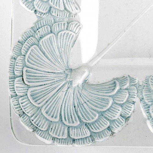 20th century - 1936 René Lalique - Tray Plate Oeillets Clear