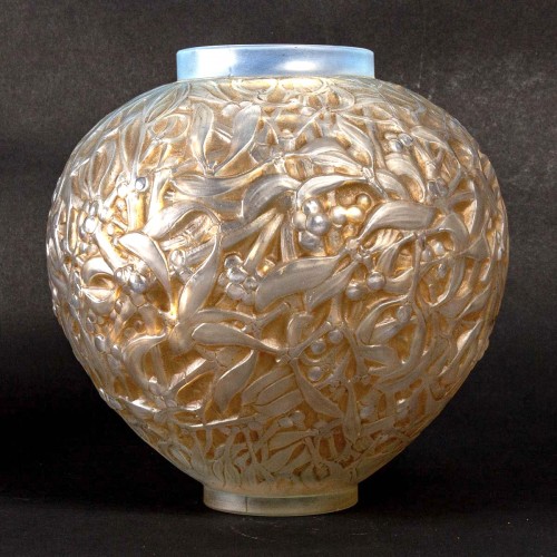 20th century - 1920 René Lalique - Vase Gui