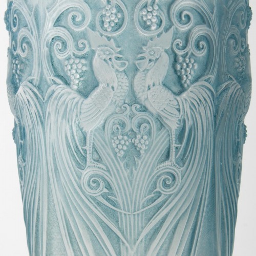XXe siècle - 1928 René Lalique - Vase coqs et raisins