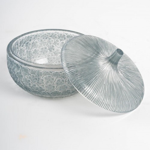 Glass & Crystal  - 1926 René Lalique - Box Eglantines