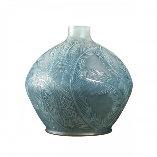 1920 René Lalique - Vase Plumes Cased