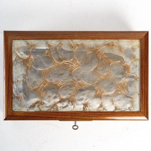 1920 René Lalique - Coffret « Monnaie du Pape » - Verrerie, Cristallerie Style Art Déco