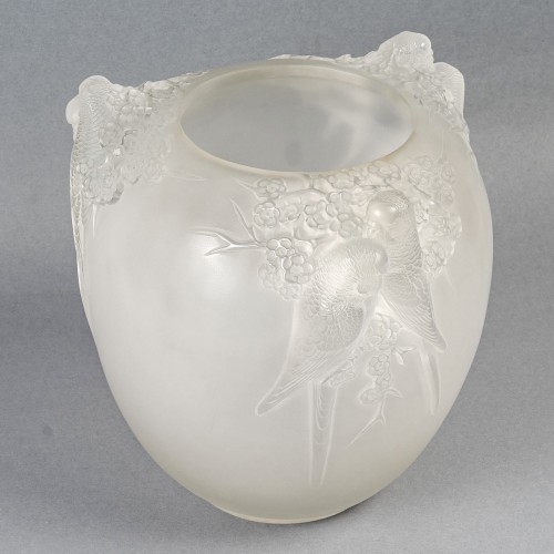 Glass & Crystal  - Lalique France - Vase Perruches Lost Wax Crystal Vase Limited Edition