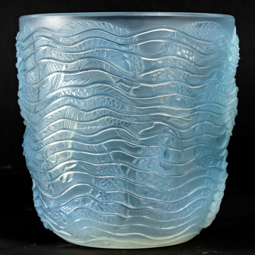 1932 René Lalique - Vase Dauphins Verre Opalescent Patiné Bleu - Art Déco