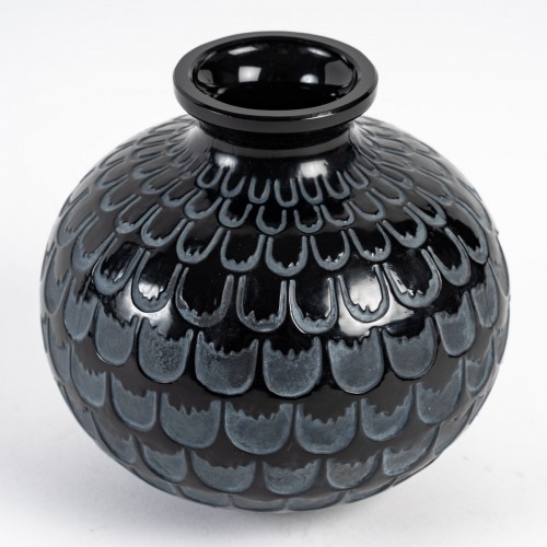 20th century - 1930 René Lalique - Vase Grenade