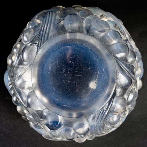 20th century - 1921 René Lalique - Vase Avallon