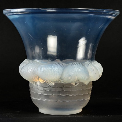 Glass & Crystal  - 1930 René Lalique - Vase Piriac