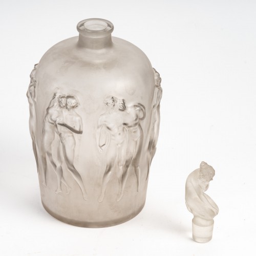 1920 René Lalique - Vase Douze figurine avec bouchon - Verrerie, Cristallerie Style Art Déco