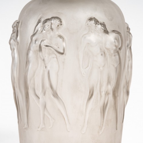 1920 René Lalique - Vase Douze figurine avec bouchon - BG Arts