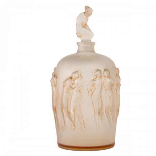 1920 René Lalique - Vase Douze figurine avec bouchon