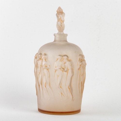 Verrerie, Cristallerie  - 1920 René Lalique - Vase Douze figurine avec bouchon