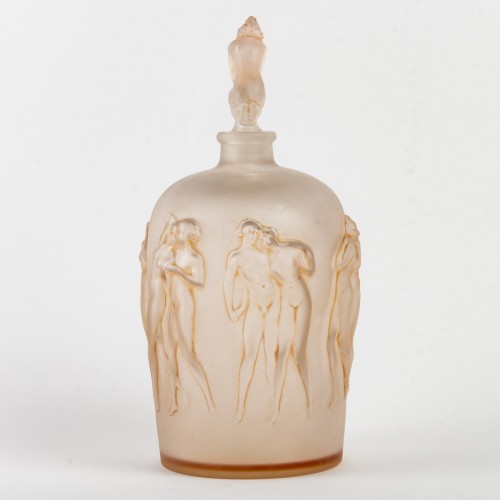 1920 René Lalique - Douze Figurines Avec Bouchon Figurines Vase - 