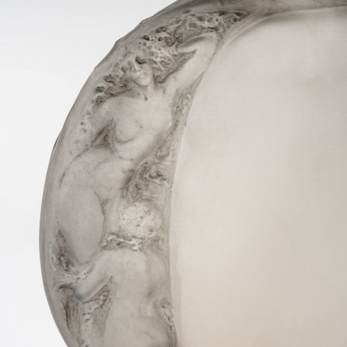 Antiquités - 1920 René Lalique - Vase Méplat Sirènes avec bouchon figurine 