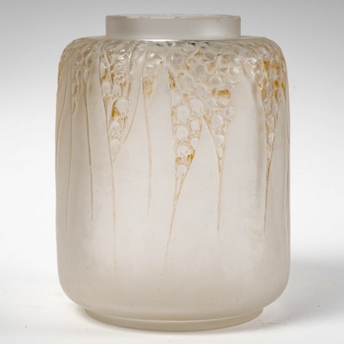 XXe siècle - 1920 René Lalique - Vase Muguet