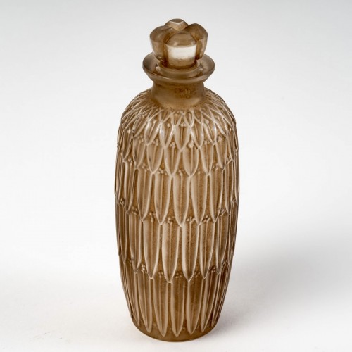 Glass & Crystal  - 1910 René Lalique - Perfume Bottle Petites Feuilles