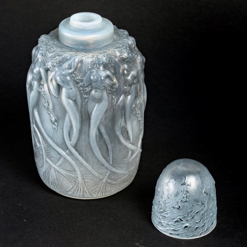 20th century - 1920 René Lalique Perfume Burner Sirenes