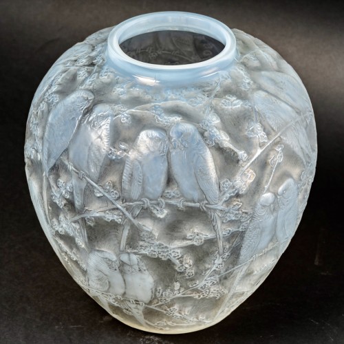 Glass & Crystal  - 1919 René Lalique - Vase Perruches 