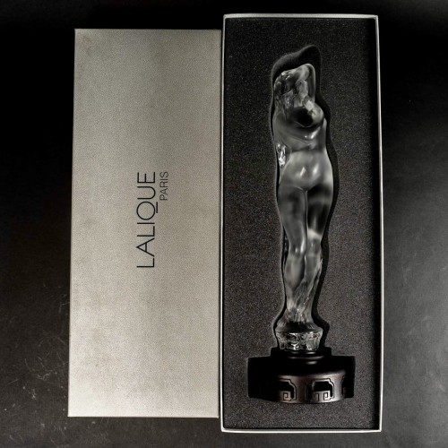 Art Déco - Lalique France - Statuette Grande Nue  - Neuf Avec Boîte
