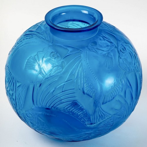 Glass & Crystal  - 1921 René Lalique - Vase Poissons