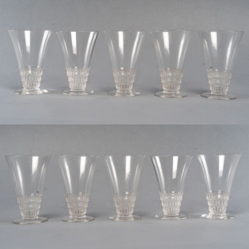 1930 René Lalique Set Of 10 Bourgueil Wine Glasses - Art Déco