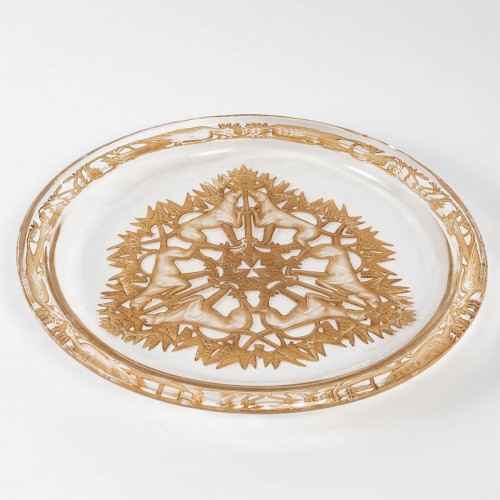 20th century - 1914 René Lalique Set of 4 Plates Dishes &quot;Chasse Chiens&quot;