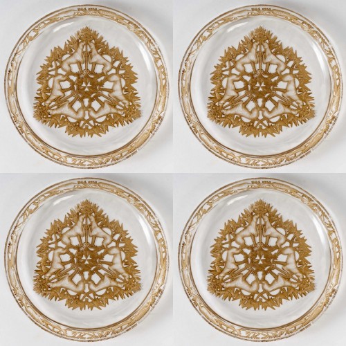 Art Déco - 1914 René Lalique Set of 4 Plates Dishes &quot;Chasse Chiens&quot;