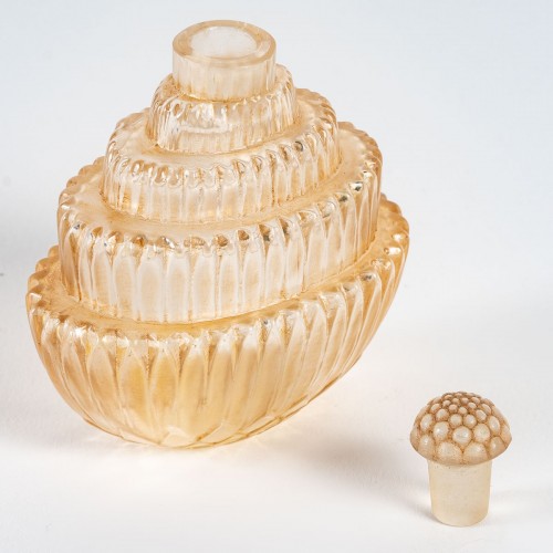 1928 René Lalique - Perfume Bottle Ambroise - 