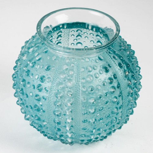 Glass & Crystal  - 1935 René Lalique - Vase Oursin