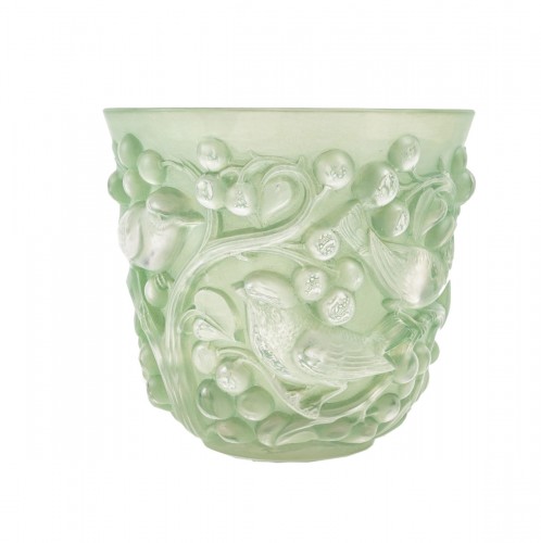 1921 René Lalique - Vase Avallon