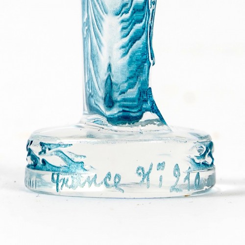 1920 René Lalique - Seal Stamp Victoire - Glass & Crystal Style Art Déco
