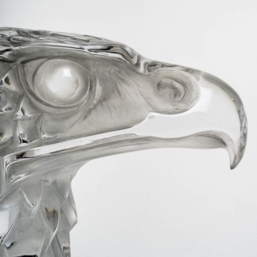 XXe siècle - 1928 René Lalique - Mascotte automobile Tête d'Aigle