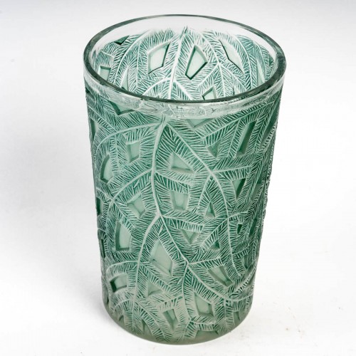 20th century - 1923 René Lalique - Vase Epicea