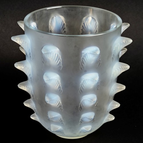 1933 René Lalique - Vase Corinthe - Verrerie, Cristallerie Style Art Déco