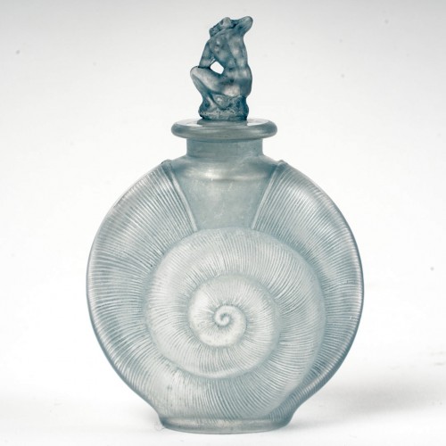 20th century - 1920 René Lalique - Perfume Bottle Amphitrite