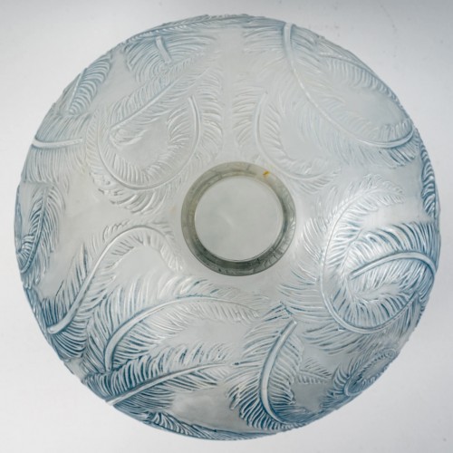 20th century - 1920 René Lalique - Vase Plumes