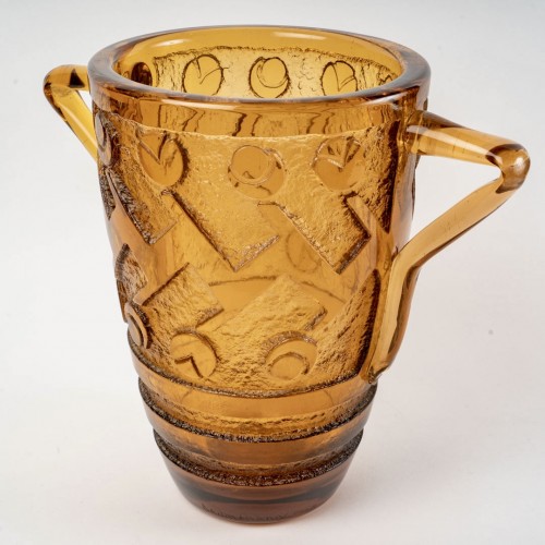 1930 Daum Nancy - Vase Geometric Art Deco Handled Vase - Glass & Crystal Style Art Déco