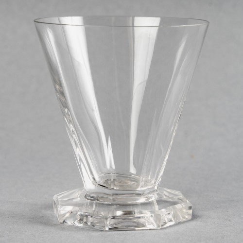 Glass & Crystal  - 1935 René Lalique Set Of Quincy Glasses - 37 Pieces (36 Glasses 1 Decanter)