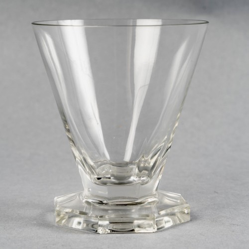 1935 René Lalique Set Of Quincy Glasses - 37 Pieces (36 Glasses 1 Decanter) - 